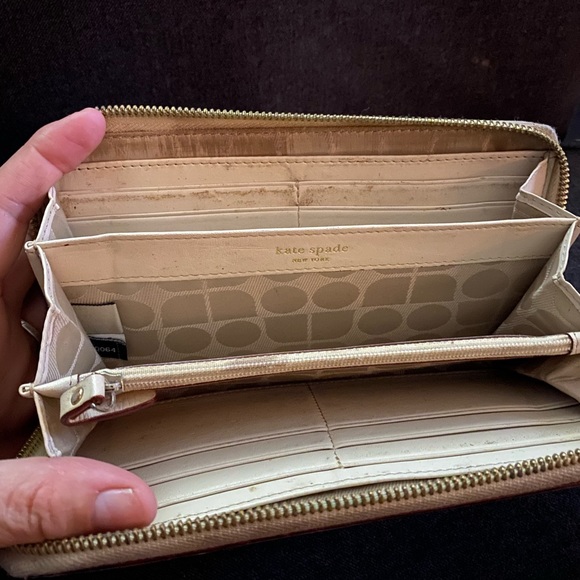 Kate Spade - Picture 3 of 3